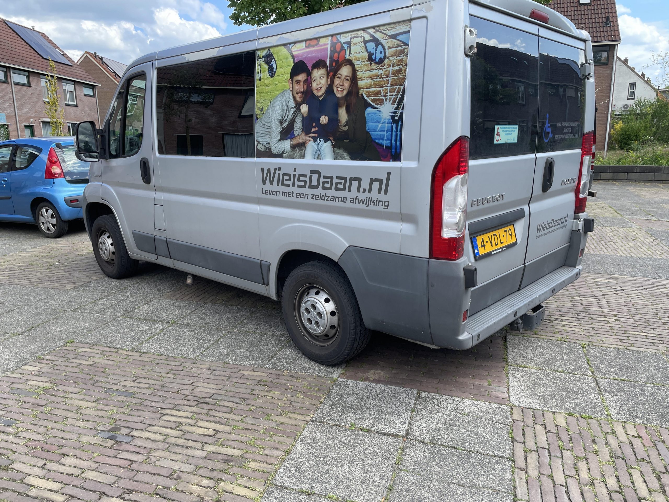 De rolstoelbus van Daan is te koop