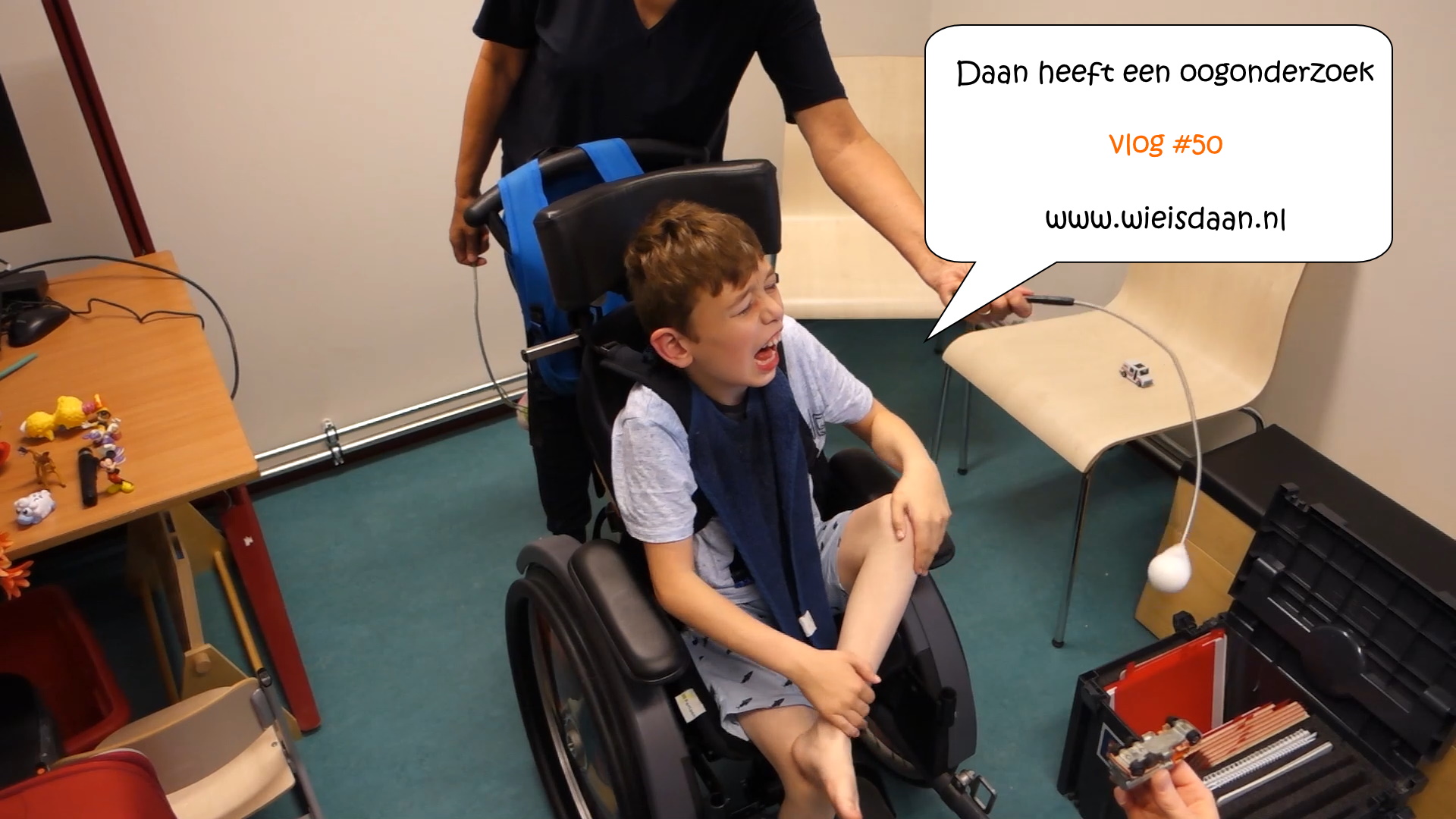 Vlog 50 staat online, Daan heeft een oogonderzoek bij Bartimeus